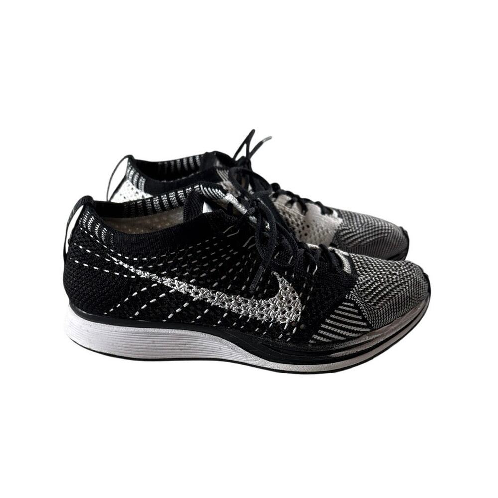 Nike Flyknit Racer Oreo Sneakers Womens 4.5 Black White Running Shoes 526628-002